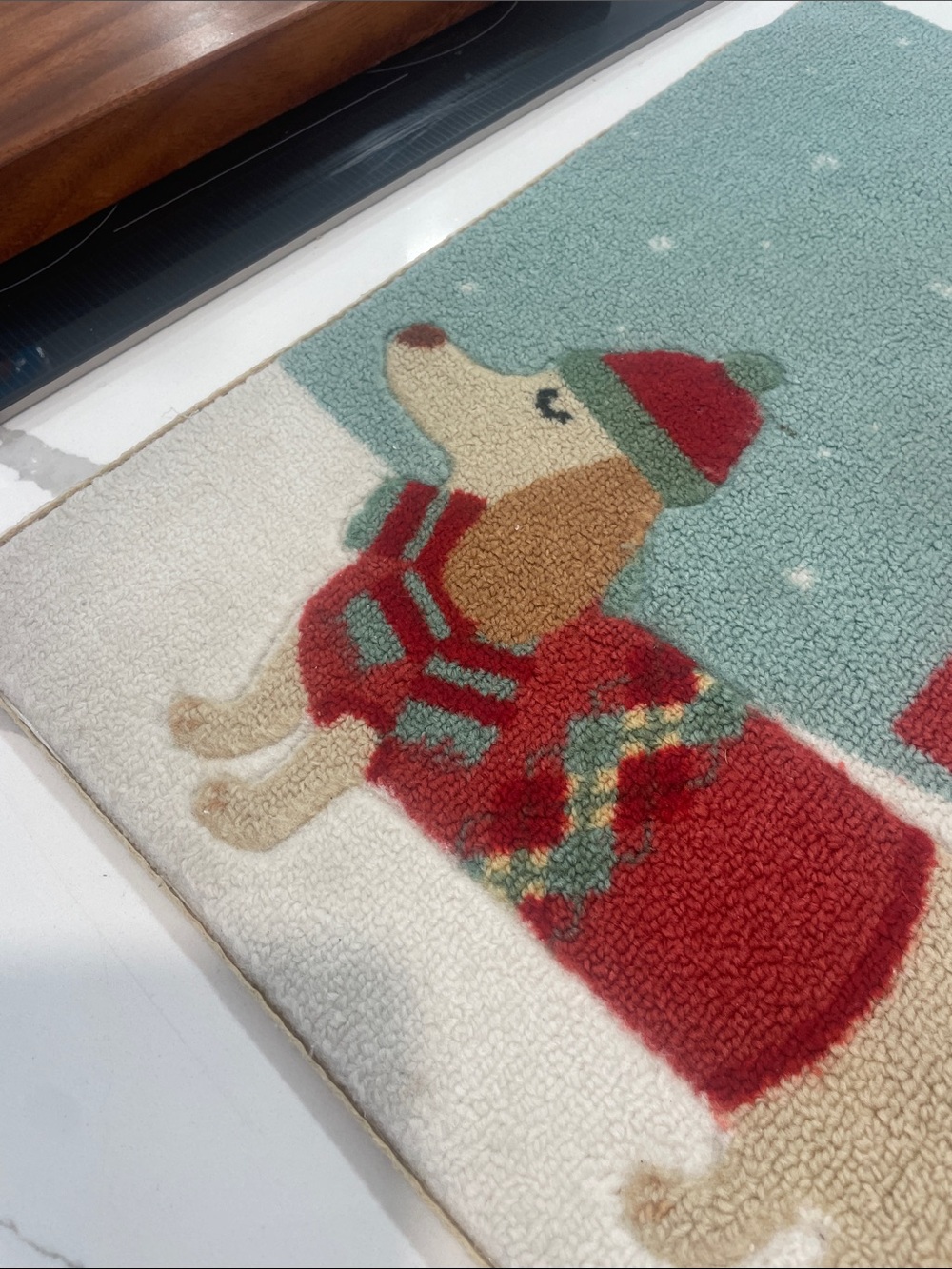Festive Merry Christmas Dog Doormat - Green and Red - Picture 4 of 9